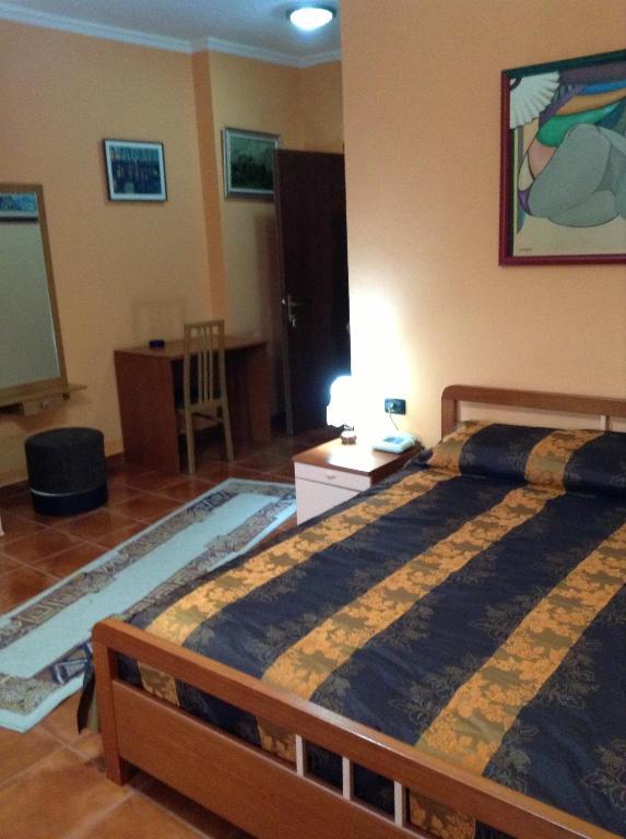 Art Hotel Nirvana ティラナ 部屋 写真